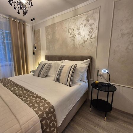 Studio Apartment Lily Ρόβινι Εξωτερικό φωτογραφία
