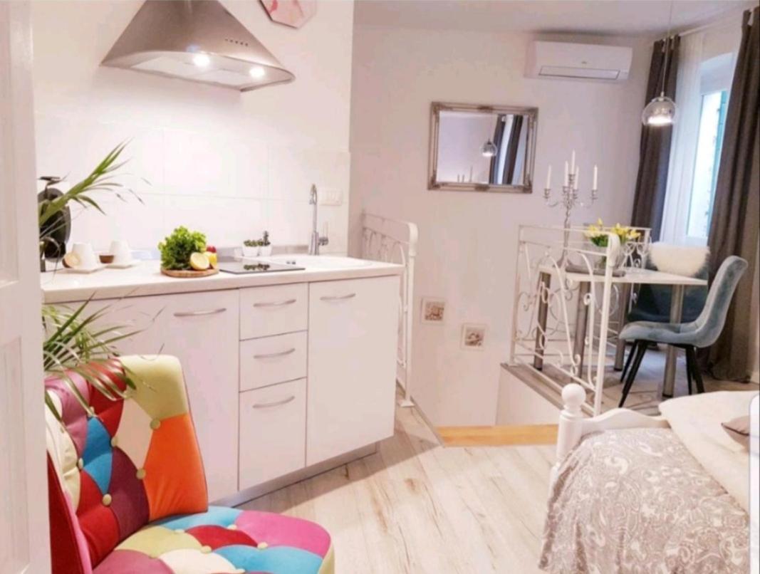 Studio Apartment Lily Ρόβινι Εξωτερικό φωτογραφία