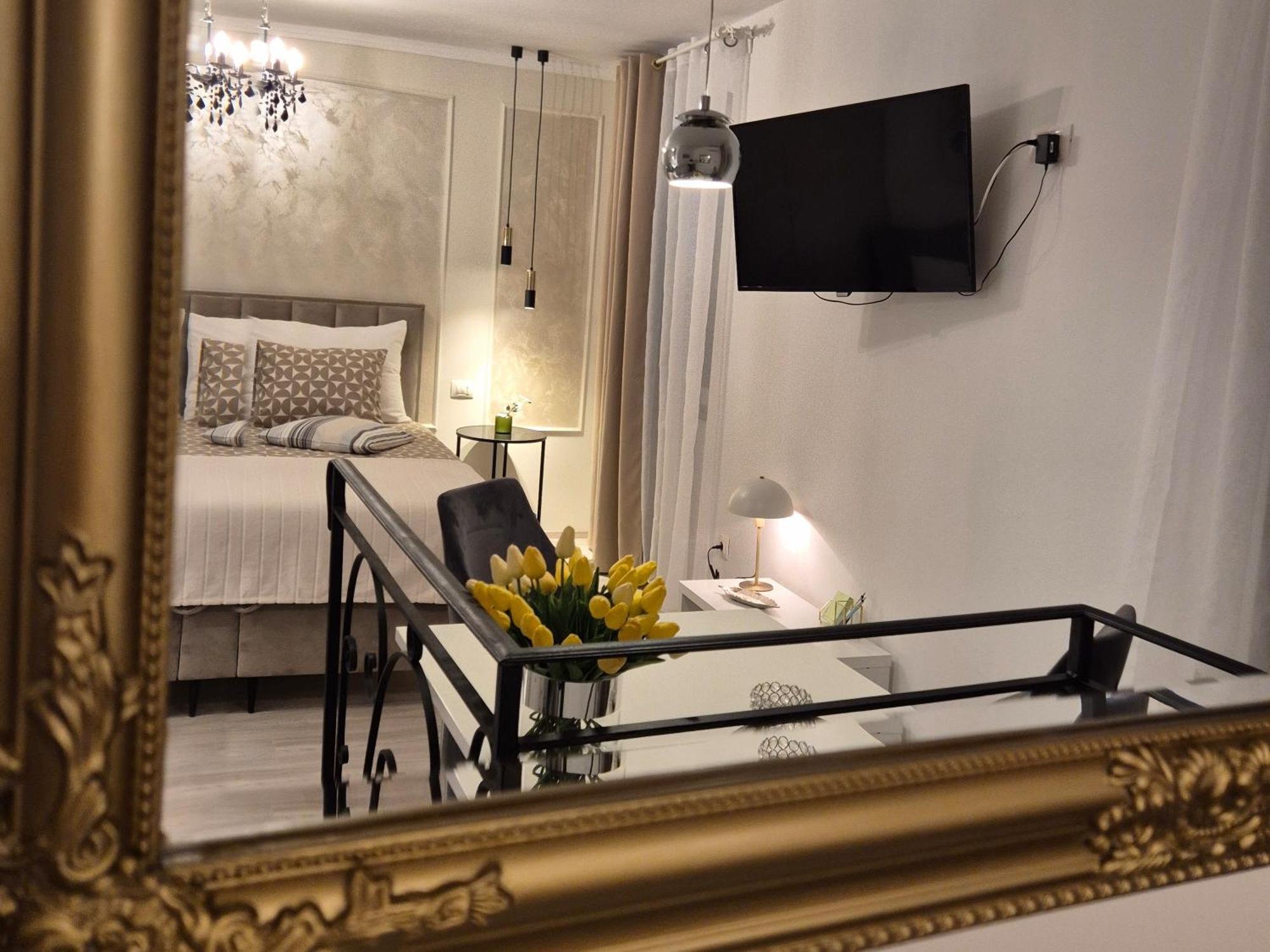 Studio Apartment Lily Ρόβινι Εξωτερικό φωτογραφία