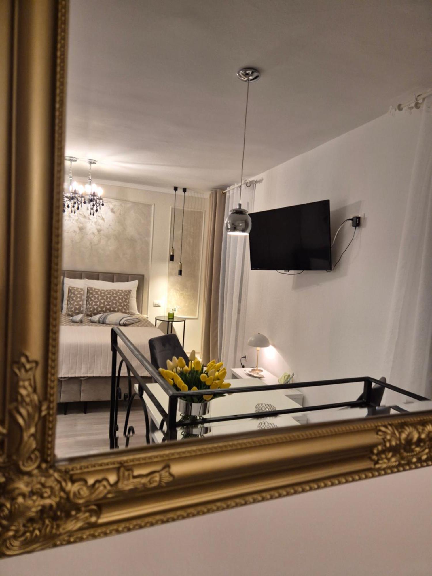 Studio Apartment Lily Ρόβινι Εξωτερικό φωτογραφία